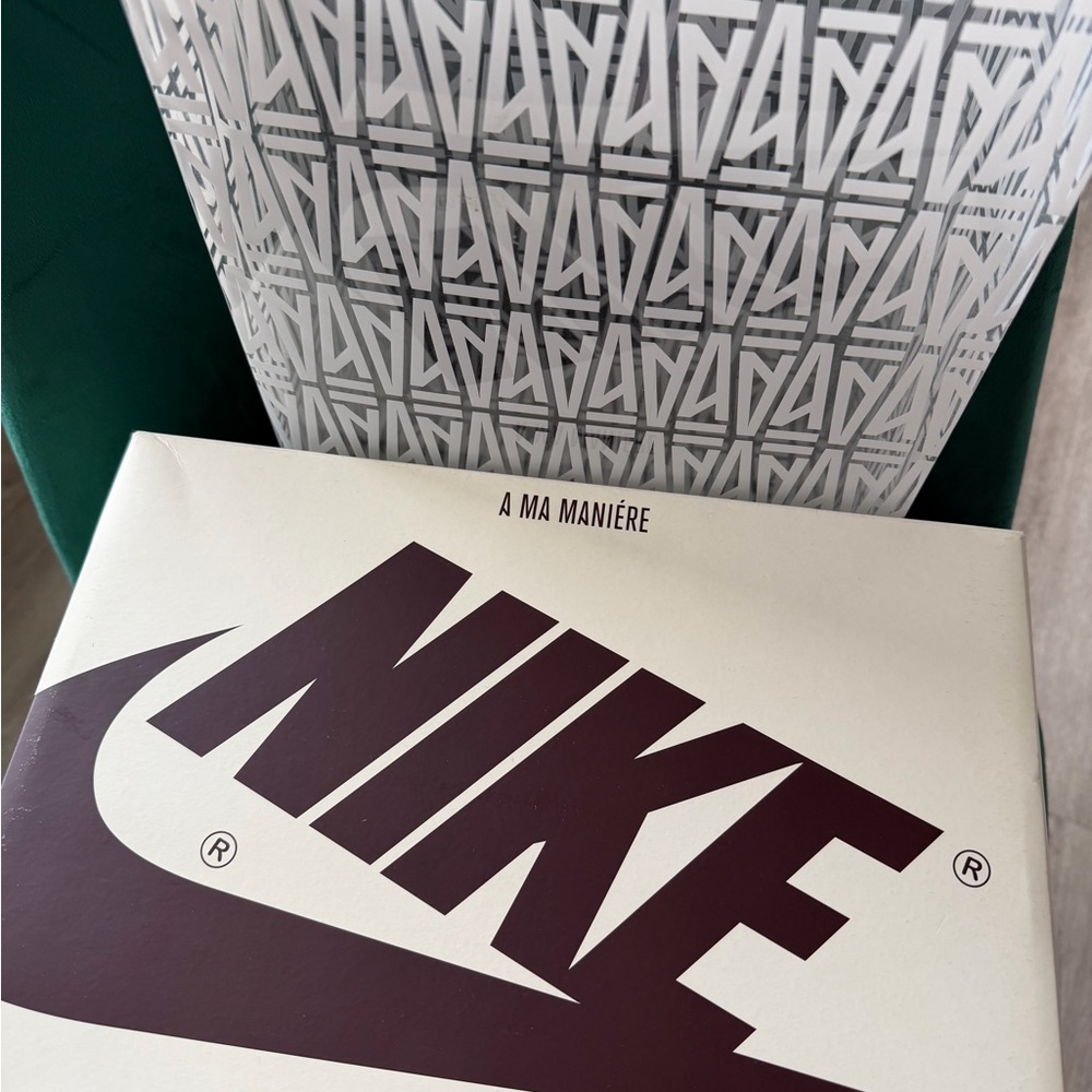 Nike A Ma Maniere Jordan 1